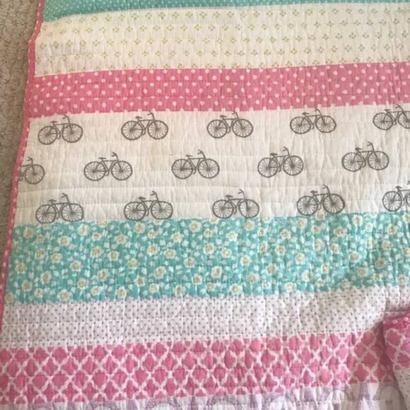 Cynthia Rowley Full/Queen Size  Quilt Set - Picture 6 of 8